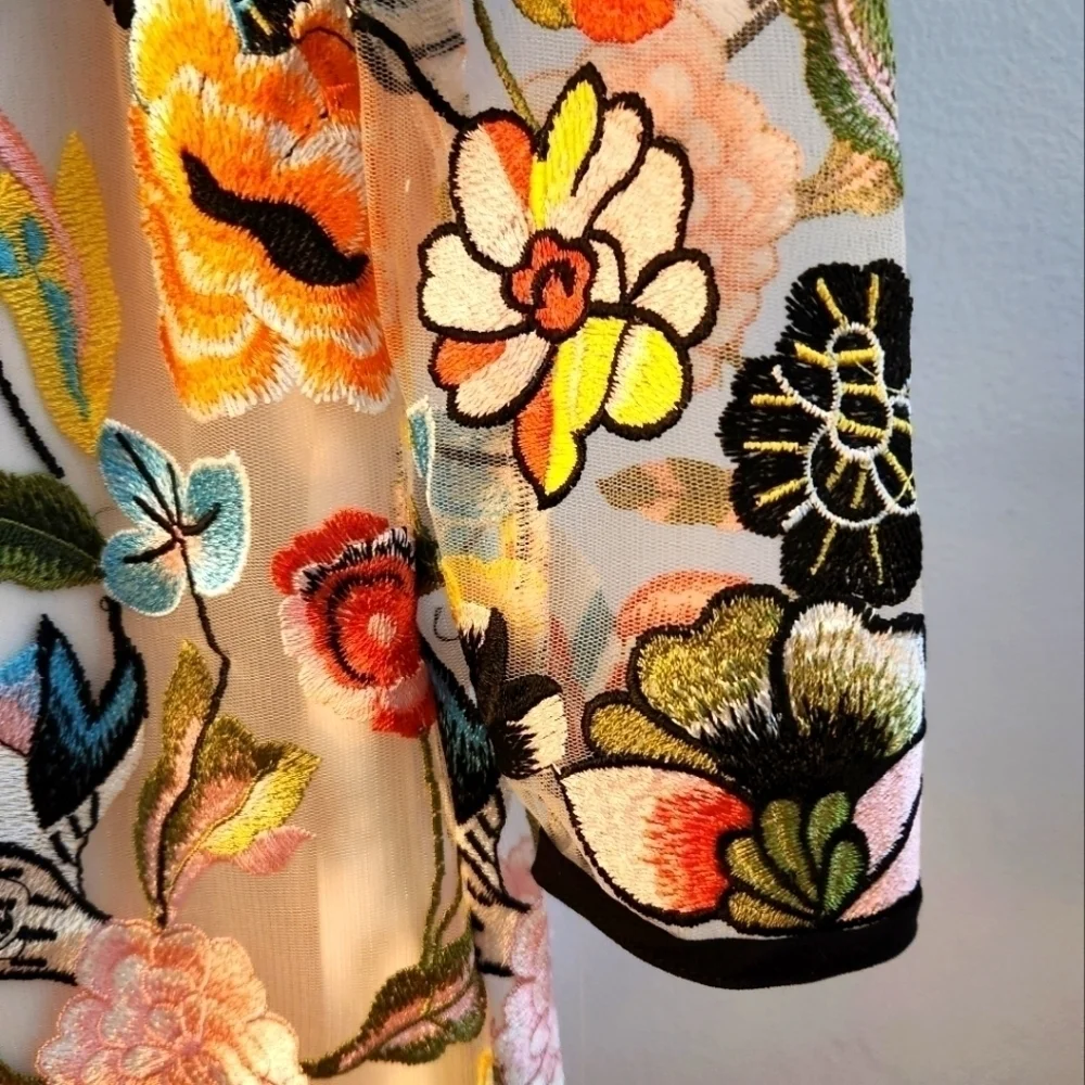 NWT Gianni Bini A-line Embroidered Floral Girl's Dress. Size 7/8